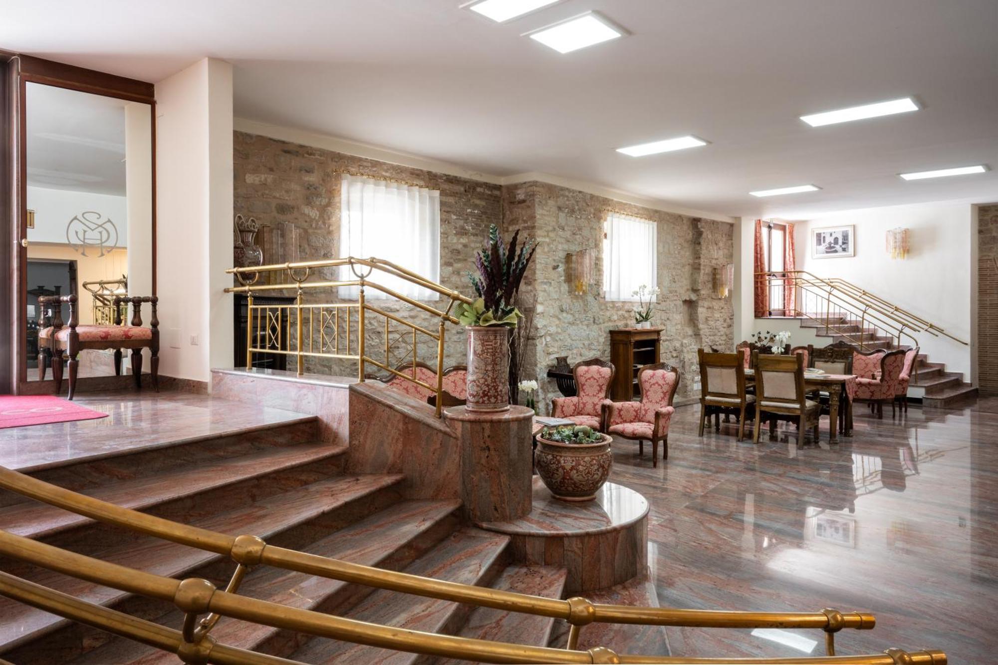 Hotel San Marco กุบบีโอ ภายนอก รูปภาพ