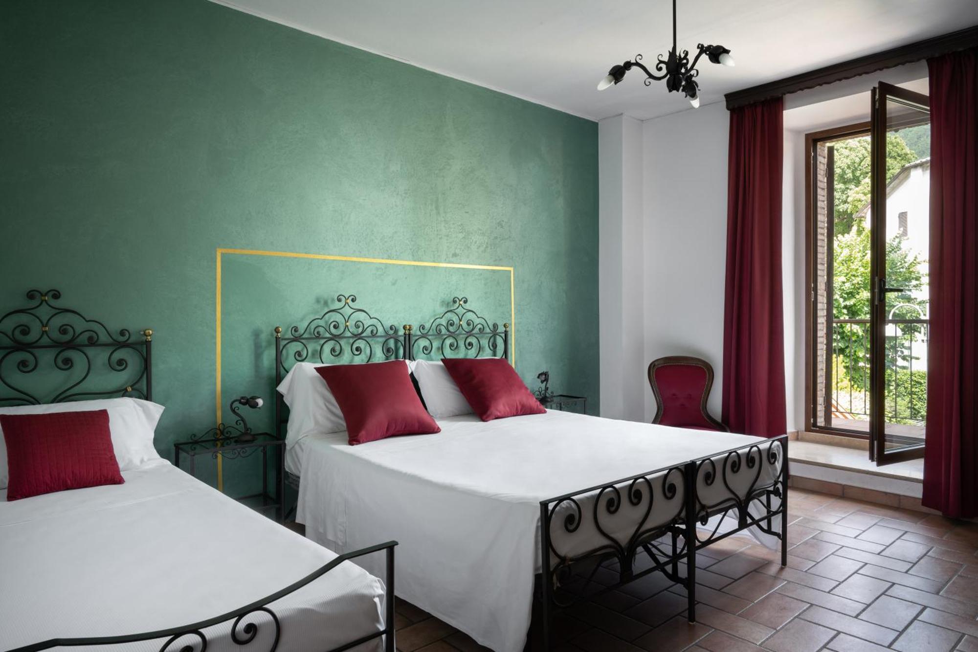 Hotel San Marco กุบบีโอ ภายนอก รูปภาพ